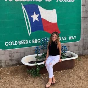 Meet your Posher, Alexandra